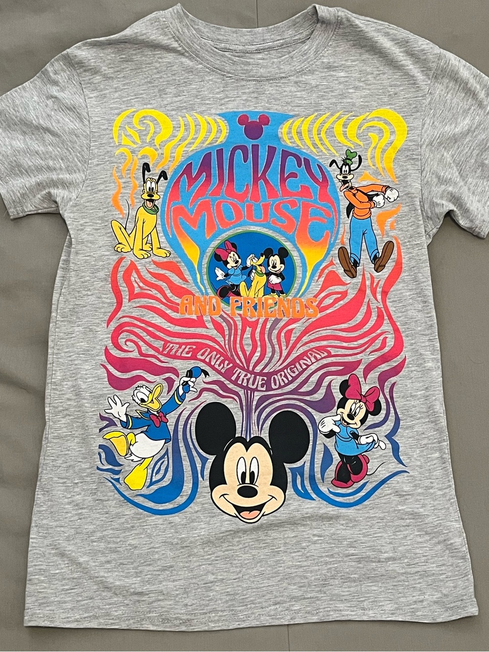 Disney Grey Mickey Mouse & Friends Graphic Tee Color Print Size Small